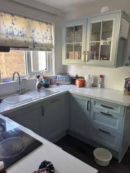 2 Bed House Near Stratton Park New Kitchen Fence