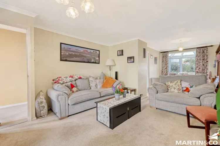 3 Bedroom Detached House For Sale in Springfield Chelmsford