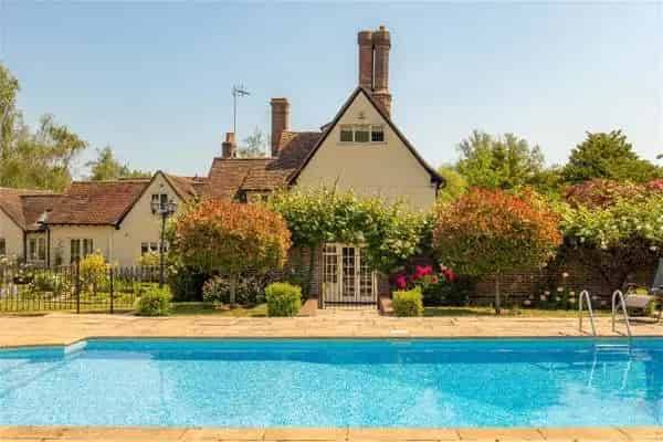 Stunning Period Home with Extensive Grounds and Coach House