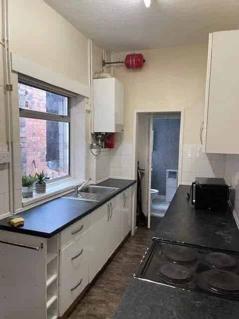 5 Bedroom Terraced House For Sale Ideal Investment Opportunity