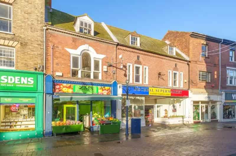 Boston Market Place Retail Unit 558 sq ft