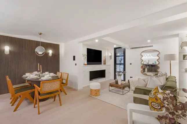 Luxury Marylebone Mews House for Sale