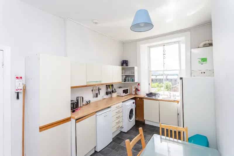 3 Bedroom Flat House to Rent in Edinburgh