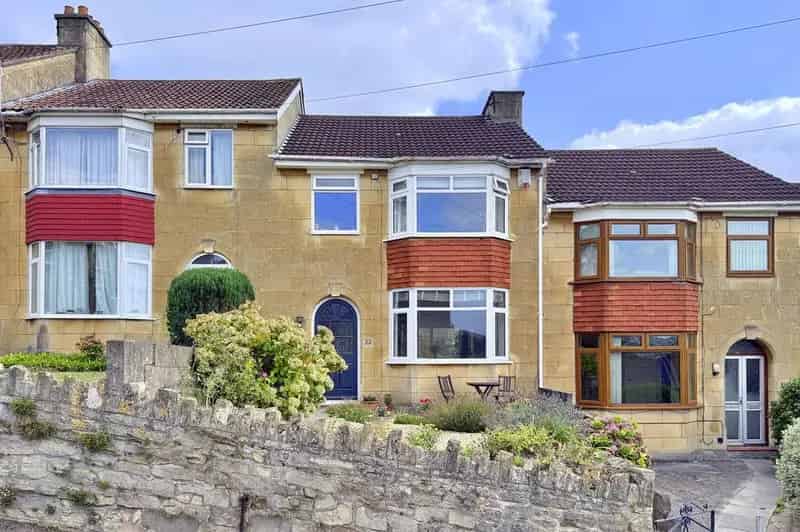 3 Bedroom Terraced House for Sale Near City Centre