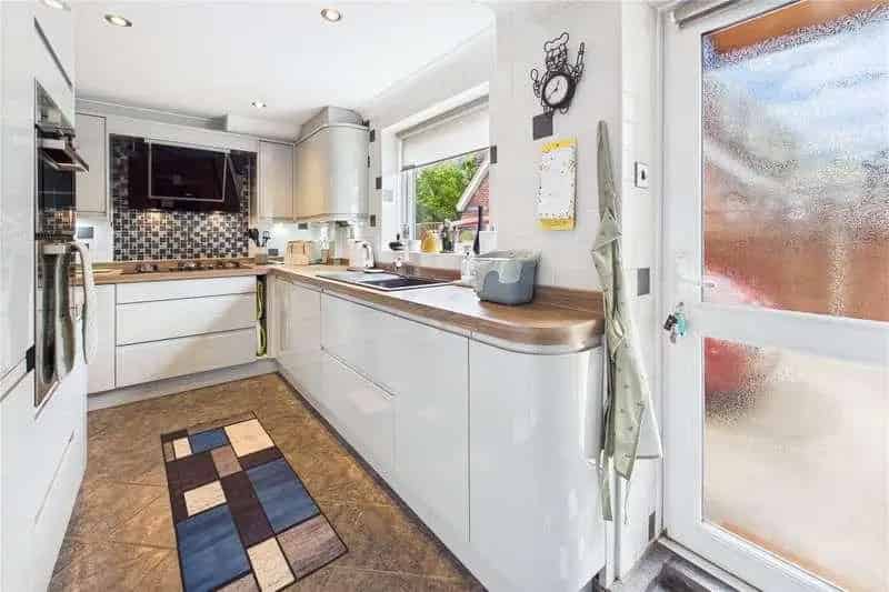 2 Bed House for Sale Near Discovery Nature Centre