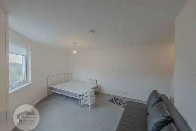 Studio for sale in Blackfriars Road, Glasgow G1