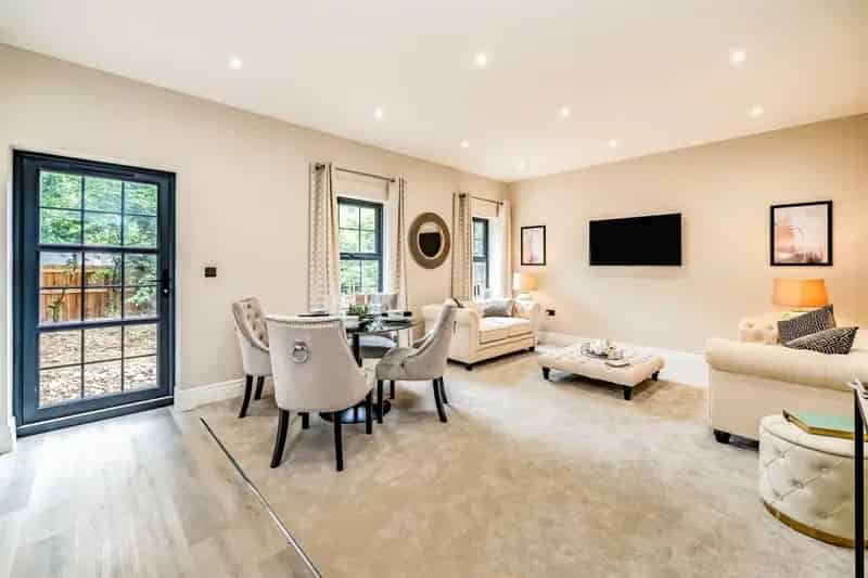 2 Bed 2 Bath Luxury Apartment Knightswood Mansion Berkhamsted