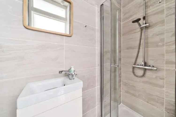 3 Bed House For Sale Extended Modernised Family Home Driveway Parking Garage