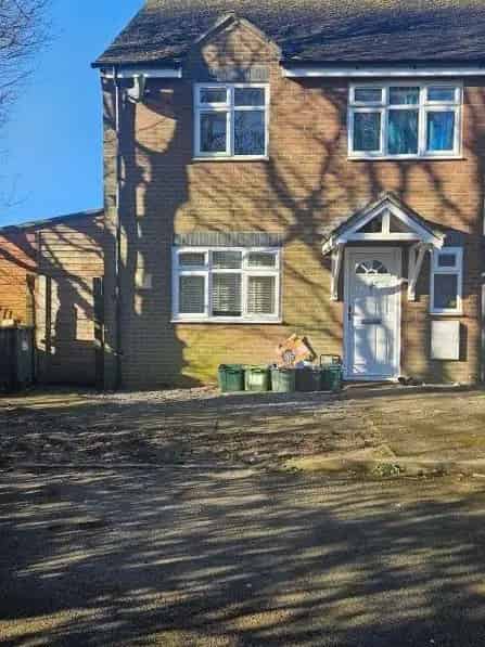3 Bed End Terrace House Brightwalton Village Connection Required
