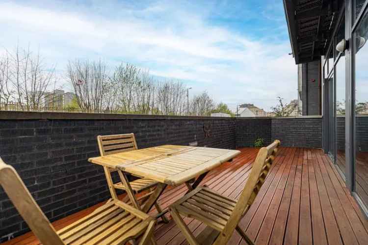 2 Bedroom Apartment for Sale in Lancefield Quay Glasgow