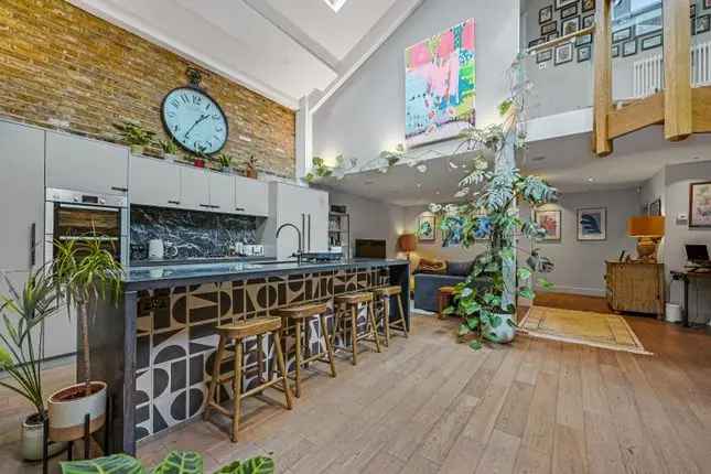 Detached Barn Conversion Victoria Park Village London