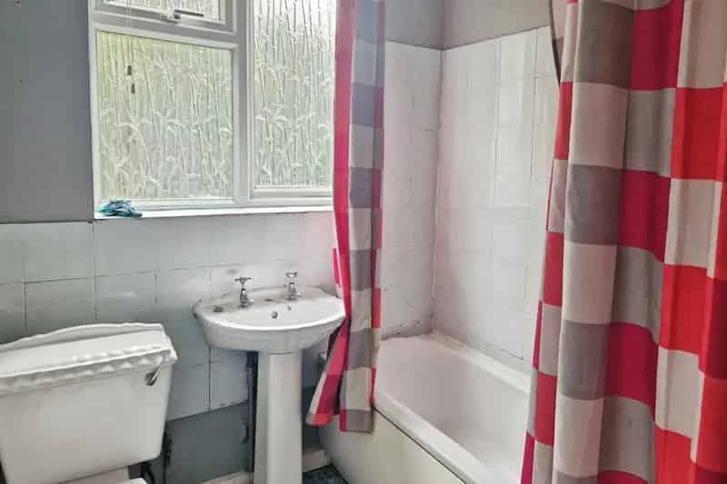 Victorian Terraced House Near Northampton Town Centre