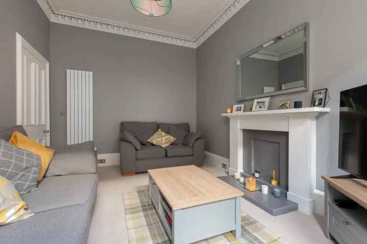 2 Bedroom Flat for Sale in Edinburgh