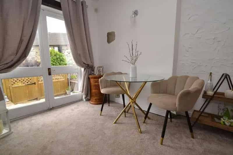 2 Bed Grade II Listed Cottage for Sale