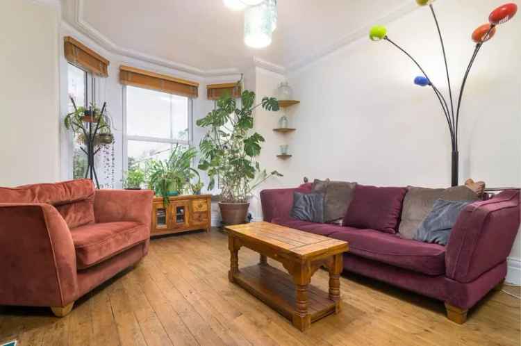 6 Bedroom Semi Detached House Whitby YO21 For Sale