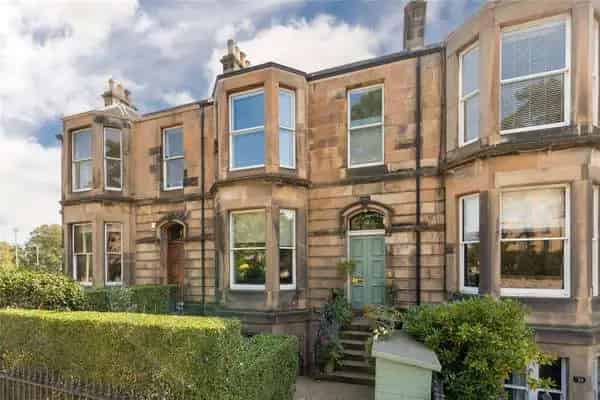 3-Bedroom Terraced House Murrayfield Modern Family Home