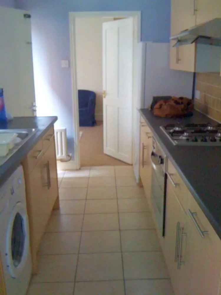 4 bedroom terraced house to rent