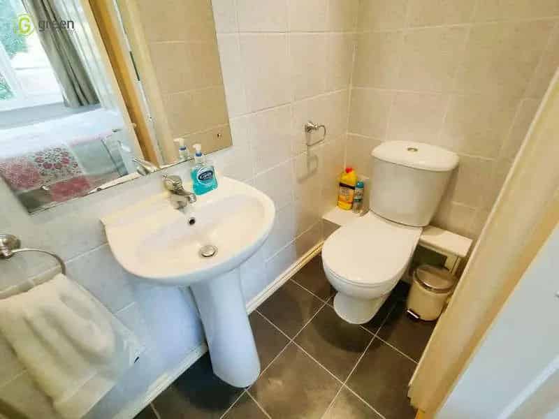 4 Bed Detached House for Sale in Castle Bromwich