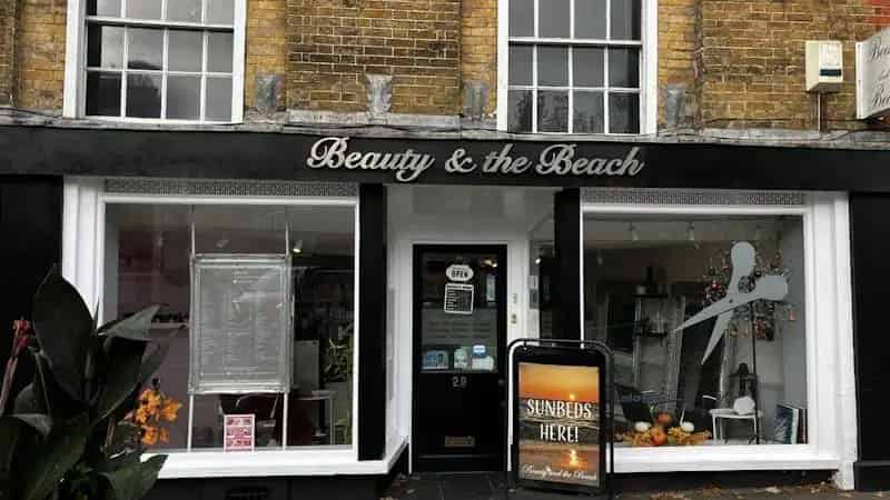 Hemel Hempstead Retail Unit with Vacant Upper Floors and Conversion Potential