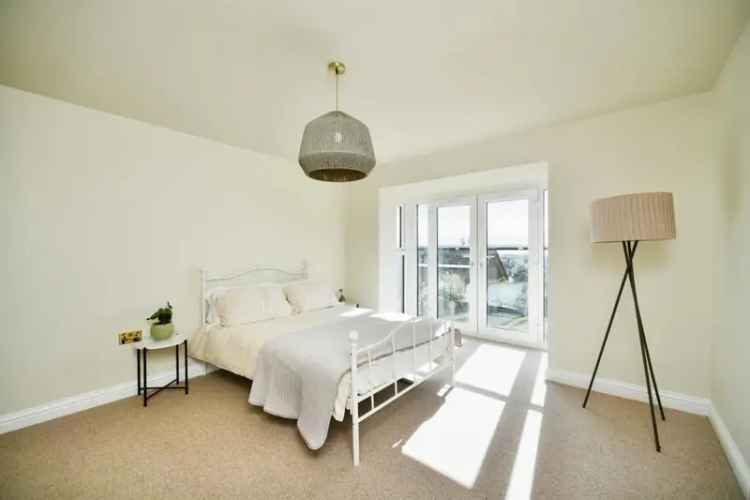 4 Bedroom Semi-Detached Houses for Sale in Woodingdean