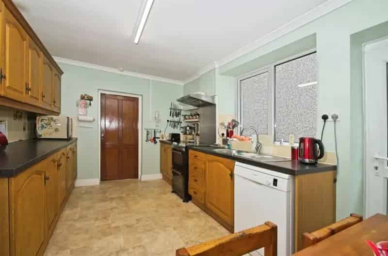 3 Bedroom Mid Terrace House Ogmore Vale