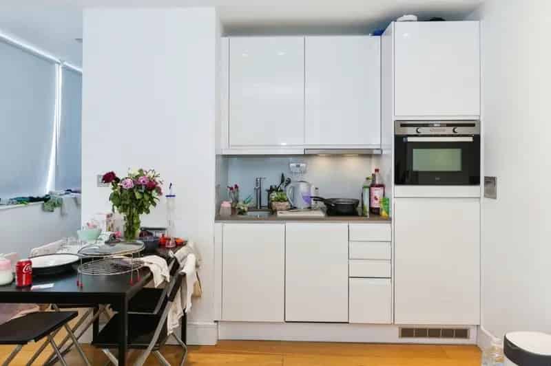 Modern One Bedroom Apartment Slough Town Centre