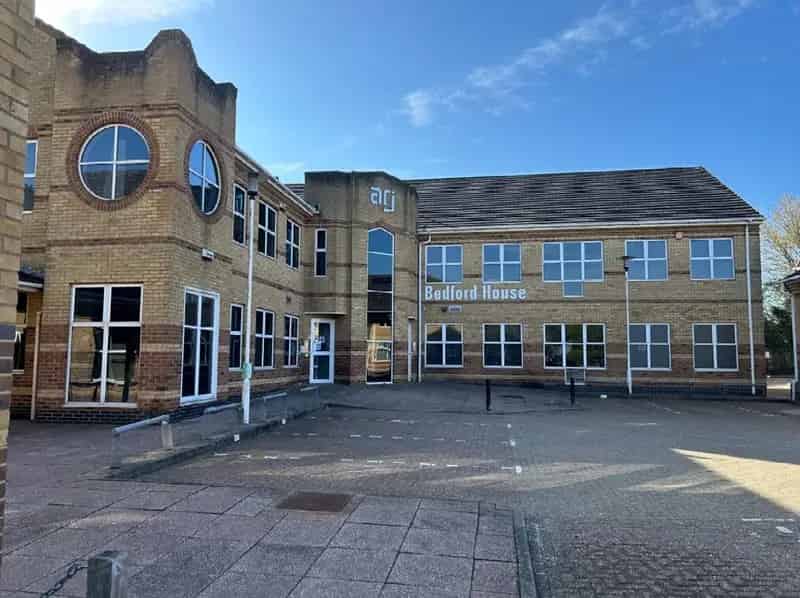 Modern Air Conditioned Offices in Stevenage Meadway Campus