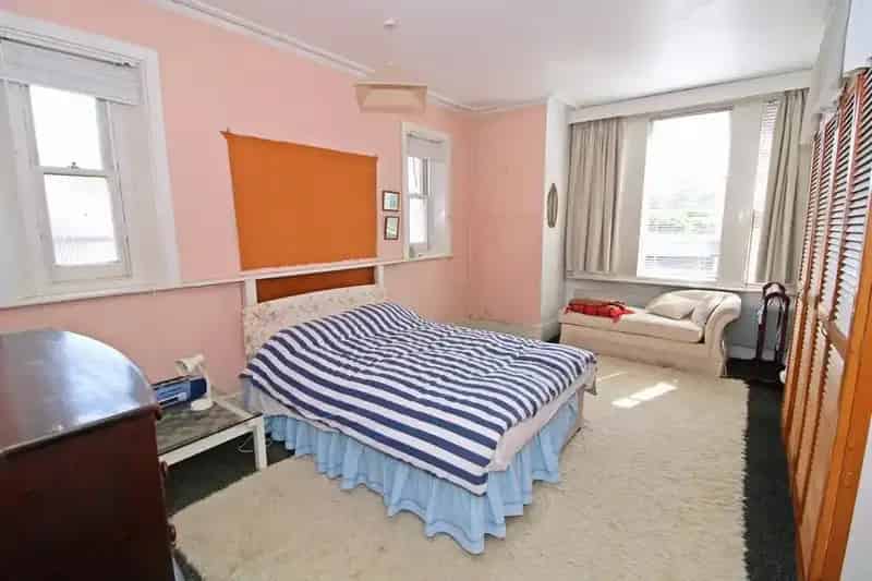 3 Bedroom Semi-Detached House for Sale Beckenham
