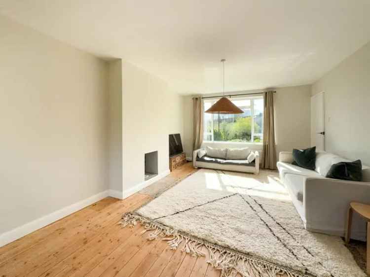 3 Bedroom Detached House for Sale Fairfield Park