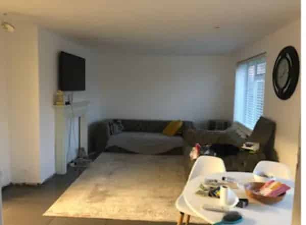 2 Bed House Potential 3 Bed Large Garden Driveway New Kitchen Baths Excellent Schools