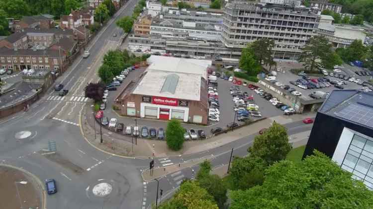 Industrial For Sale in High Wycombe, England