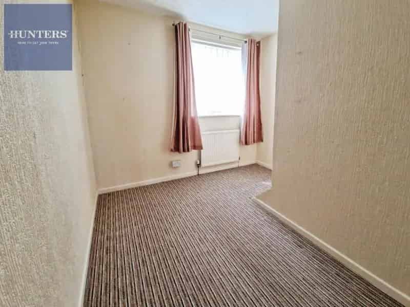 4 Bed Detached House For Sale