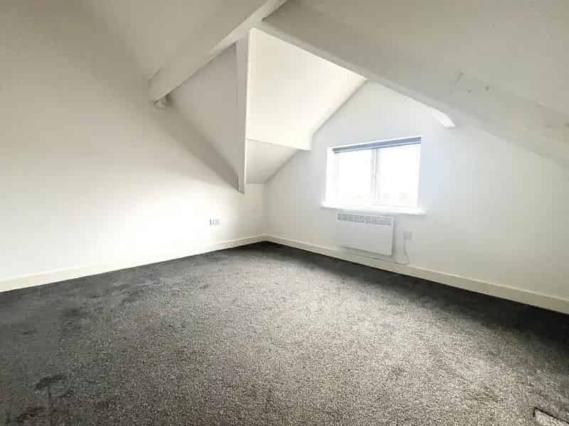 Two Bedroom Apartment Heaton Zero Deposit Available