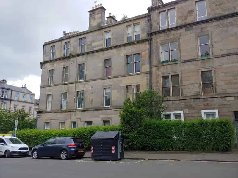 2 Bedroom Flat to Rent