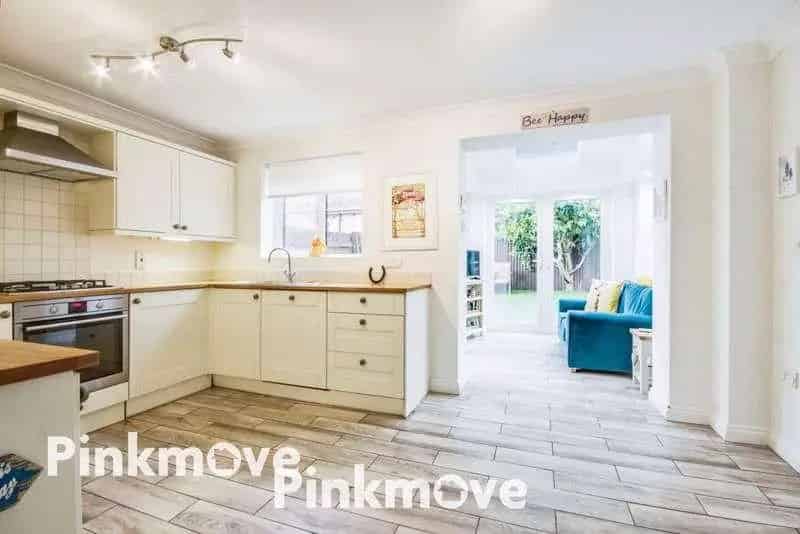 3 Bed End Terrace House for Sale