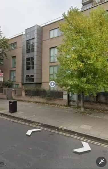 2016 Refurbished Flat 2 Beds Balcony Parking Near Shops Schools