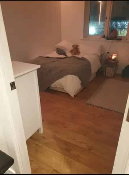 Beautiful 2 Bed 2nd Floor Flat Littlehampton Balcony Parking Garden
