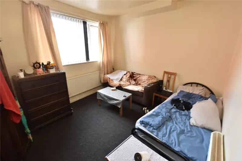 Four Bedroom HMO Near Leeds - High Rental Yield