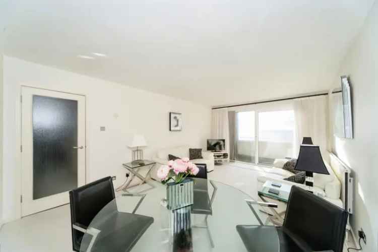 Sea View Two-Bedroom Apartment Bexhill
