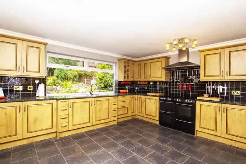 4 Bedroom Detached House for Sale in Bromley Cross