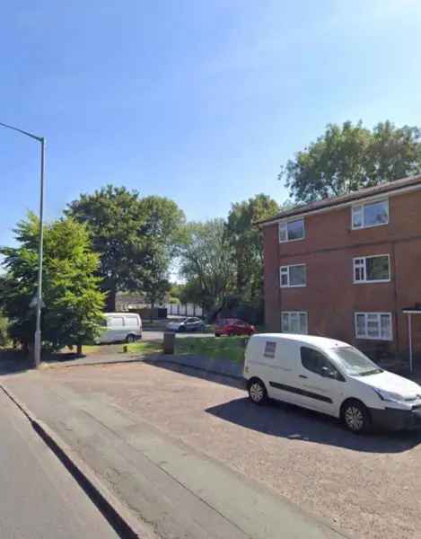 Flat For Rent in Wolverhampton, England