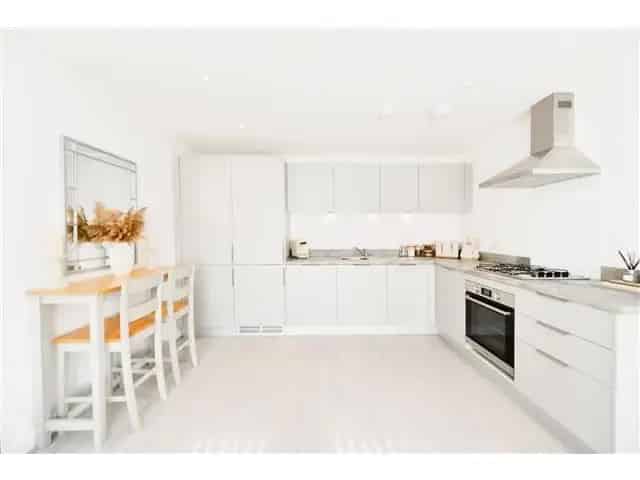 1 Bedroom Flat for Sale in Bishopbriggs