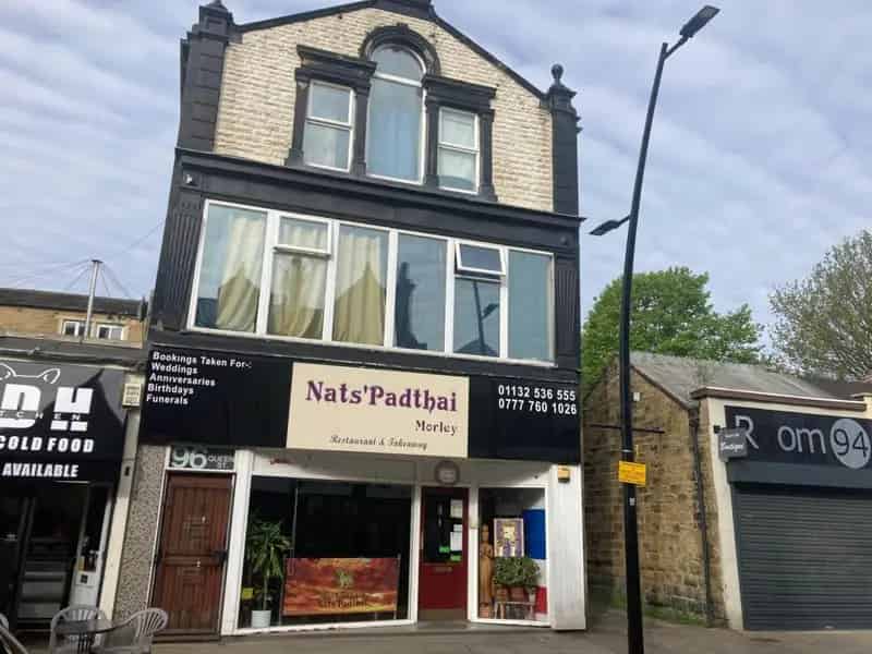 3 Bedroom Mixed Use House to Rent in Morley Town Centre