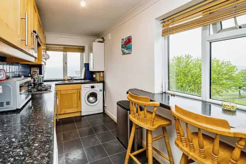 Two Double Bedroom Maisonette Chesham Over 630 sq ft