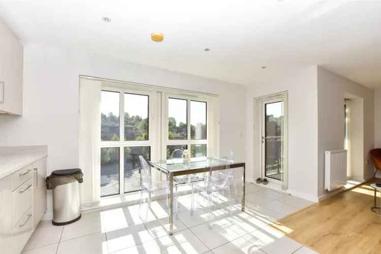 2 Bedroom Apartment for Sale - Balcony, Gated Parking, Chain-Free