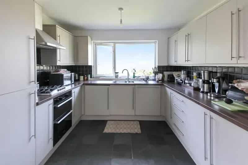 3 Bedroom Detached Bungalow in Withdean