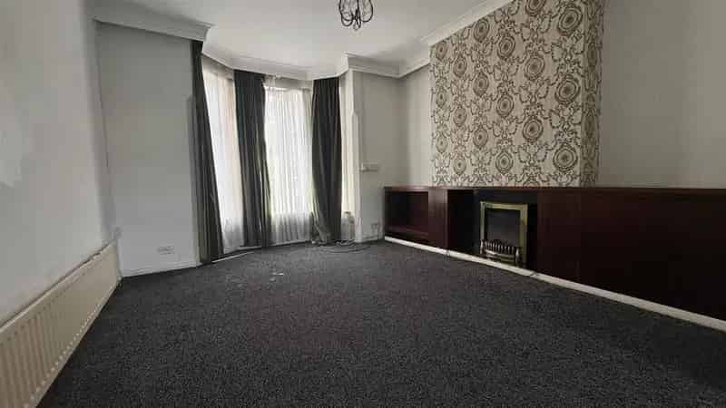 3 Bedroom End Terrace House to Rent Coventry