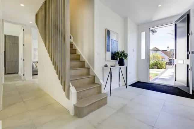 Large Refurbished 4/5 Bed House for Sale in NW2