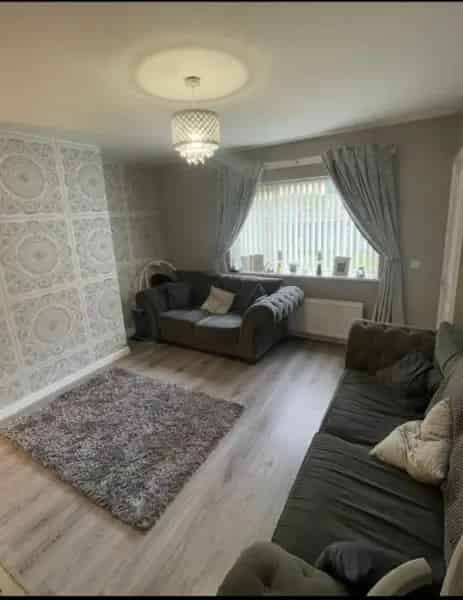 2 Bed Terrace House Near City Centre
