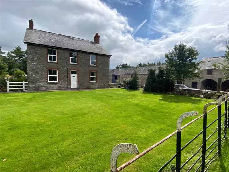 11 Bedroom Detached House with Barns Near Brecon